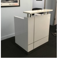 Receptionist Reception Desk Receptionist Reception Desk